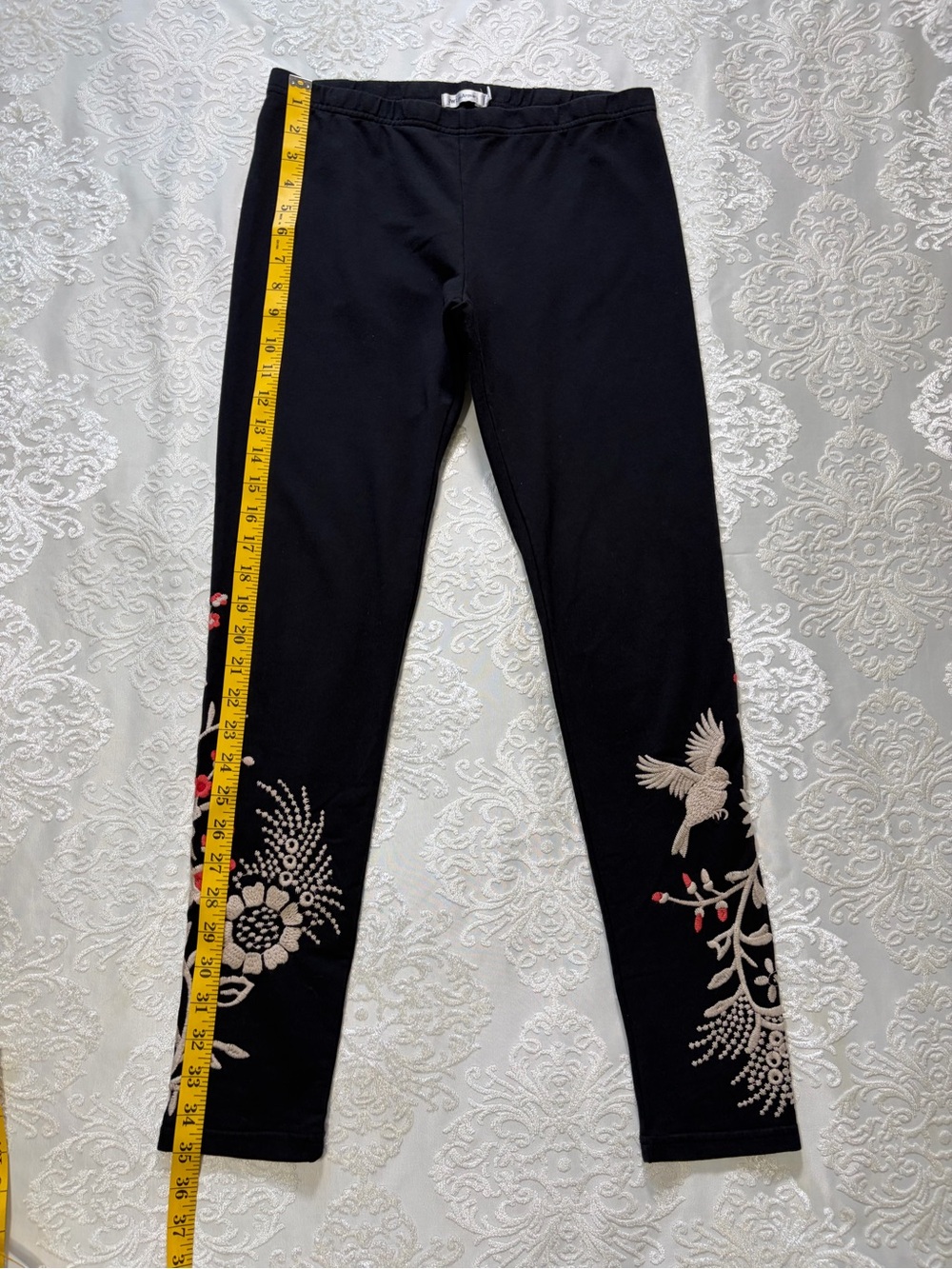 Johnny Was Black Cotton Embroidered Leggings Mid Rise Size Small - Picture 7 of 10